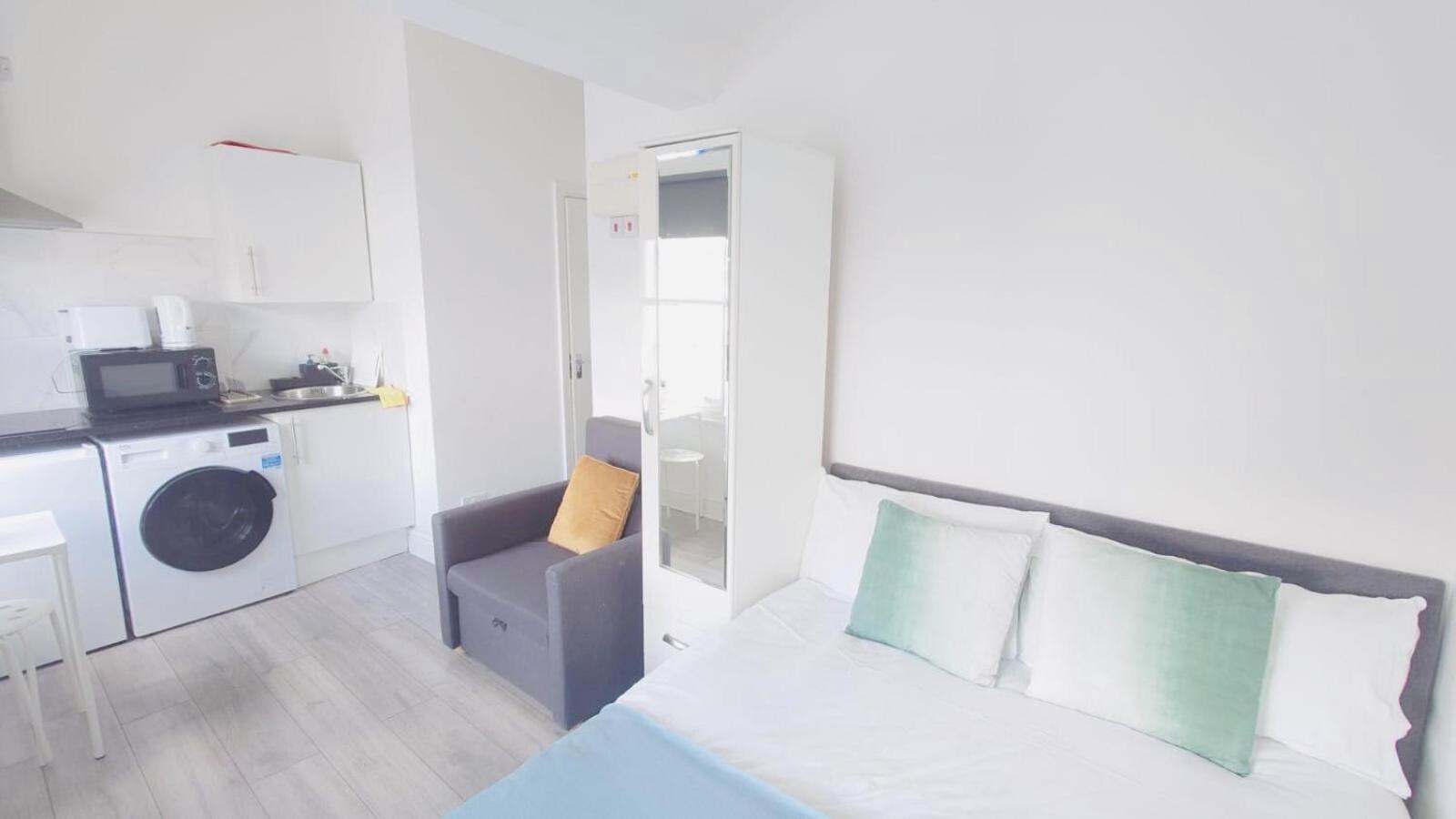Comfort Camden Studio Apartments Лондон Экстерьер фото